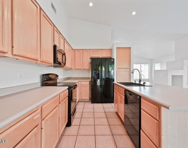 6893 W Firebird Drive - Photo Thumbnail 8