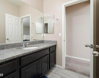 25236 N 106th Drive - Photo Thumbnail 28