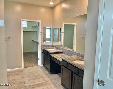 25236 N 106th Drive - Photo Thumbnail 15