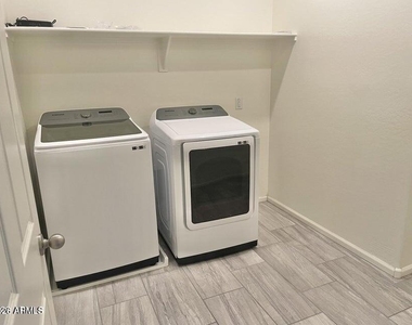 25236 N 106th Drive - Photo Thumbnail 22