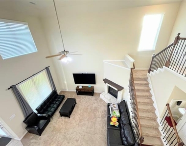 11513 Morrow Lane - Photo Thumbnail 7