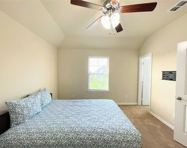 11513 Morrow Lane - Photo Thumbnail 20