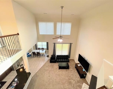 11513 Morrow Lane - Photo Thumbnail 8
