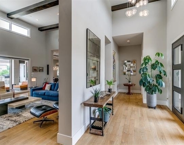 2218 Castilian Path - Photo Thumbnail 6