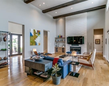 2218 Castilian Path - Photo Thumbnail 9