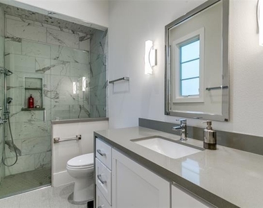 2218 Castilian Path - Photo Thumbnail 24