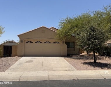 17737 W Hearn Road - Photo Thumbnail 11