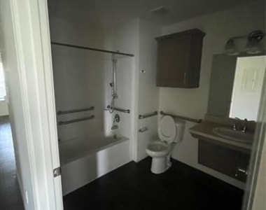 1119 Martin Luther King Boulevard - Photo Thumbnail 5