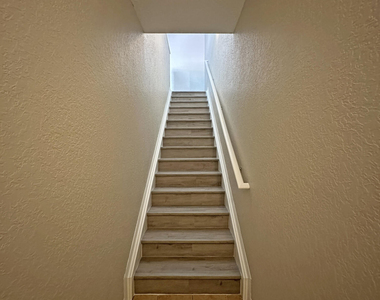 152 Sw Peacock Boulevard - Photo Thumbnail 15