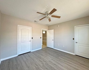 152 Sw Peacock Boulevard - Photo Thumbnail 9