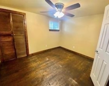 625 Redbud Lane - Photo Thumbnail 3