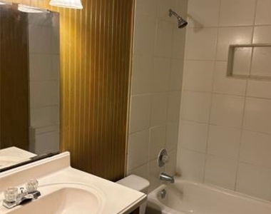 1705 Chris Craft Drive - Photo Thumbnail 6