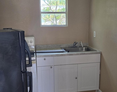 815 Silver Beach Road - Photo Thumbnail 2
