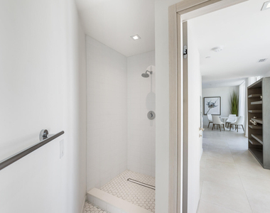 401 N Birch Road - Photo Thumbnail 15