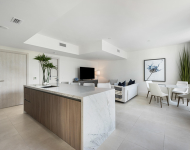 401 N Birch Road - Photo Thumbnail 8