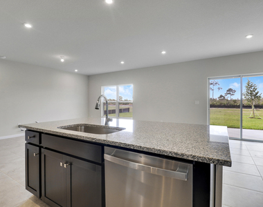 15404 Sw American Street - Photo Thumbnail 6