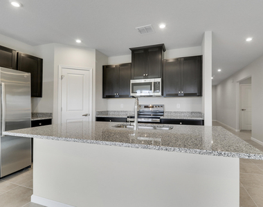 15404 Sw American Street - Photo Thumbnail 3