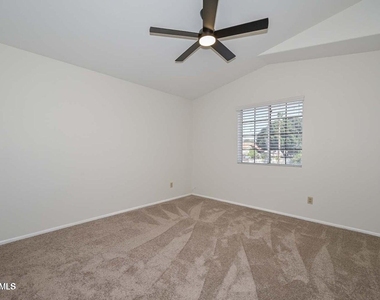 7629 W Kristal Way - Photo Thumbnail 13