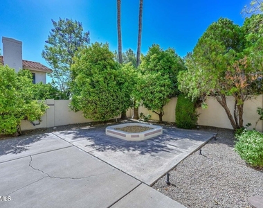 7629 W Kristal Way - Photo Thumbnail 25