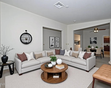 7629 W Kristal Way - Photo Thumbnail 7