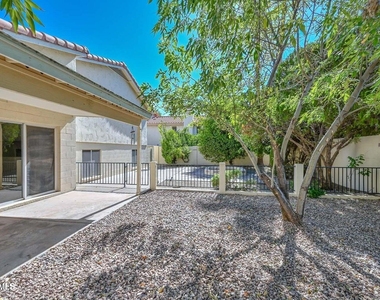 7629 W Kristal Way - Photo Thumbnail 26