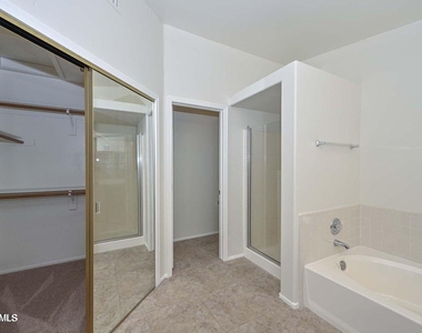 7629 W Kristal Way - Photo Thumbnail 44