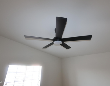 7629 W Kristal Way - Photo Thumbnail 48
