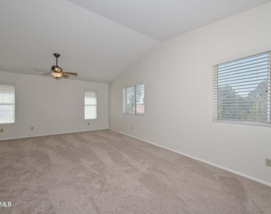 7629 W Kristal Way - Photo Thumbnail 19