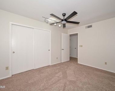 7629 W Kristal Way - Photo Thumbnail 30