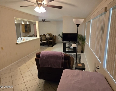 10007 W Clair Drive - Photo Thumbnail 13