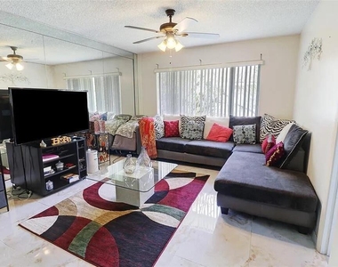 3246 Nw 102nd Terrace - Photo Thumbnail 9