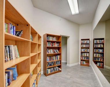 3590 Via Poinciana - Photo Thumbnail 59