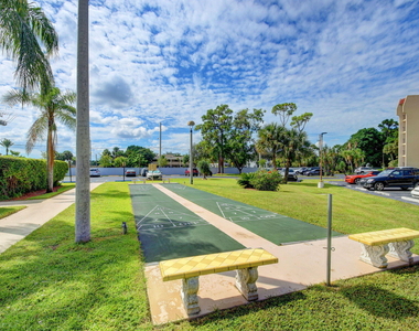 3590 Via Poinciana - Photo Thumbnail 53