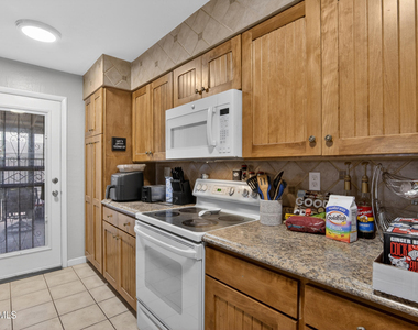 123 E Erie Drive - Photo Thumbnail 7