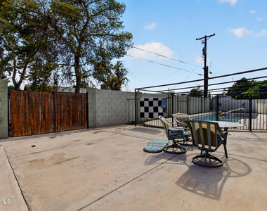 123 E Erie Drive - Photo Thumbnail 36