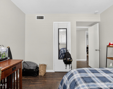 123 E Erie Drive - Photo Thumbnail 25