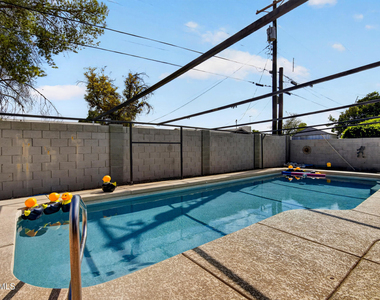 123 E Erie Drive - Photo Thumbnail 40