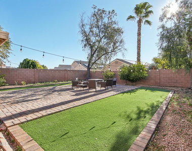 12571 W Mauna Loa Lane - Photo Thumbnail 34