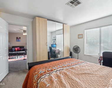 12571 W Mauna Loa Lane - Photo Thumbnail 15