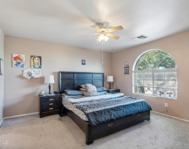 12571 W Mauna Loa Lane - Photo Thumbnail 19
