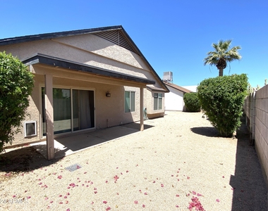 1365 N 87th Street - Photo Thumbnail 15