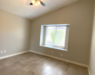 1365 N 87th Street - Photo Thumbnail 11