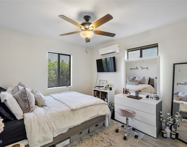 342 Sw 22nd Street - Photo Thumbnail 9