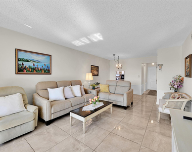 2350 Ne 14th Street Causeway - Photo Thumbnail 3