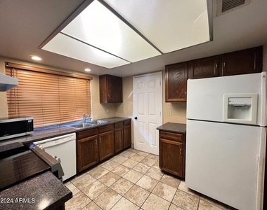 17813 N 45th Avenue - Photo Thumbnail 1
