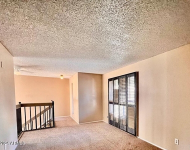 17813 N 45th Avenue - Photo Thumbnail 7