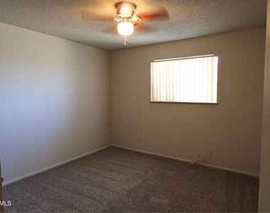 1020 N Pueblo Drive - Photo Thumbnail 10