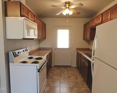 1020 N Pueblo Drive - Photo Thumbnail 4