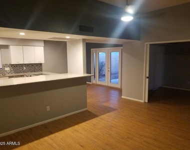 11110 N 82nd Lane - Photo Thumbnail 1