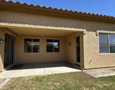 3028 S 90th Drive - Photo Thumbnail 18